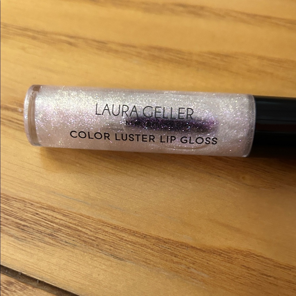 Laura Geller Iridescent Pearl Sheer Sparkle Lip Gloss